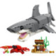 LEGO Creator Feroz Tiburón con Cofre del Tesoro - 31381