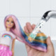 Barbie Muñeca Mechas Arcoíris con Melena Extralarga y 12 Accesorios para Peinarla