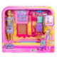 Barbie Malibu Family & Friends Aventuras sin Límites Muñeca con Estación de Recogida de Equipaje y Accesorios